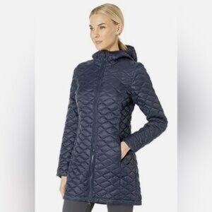 The North Face women's ThermoBall Classic Hooded Parka Urban Navy